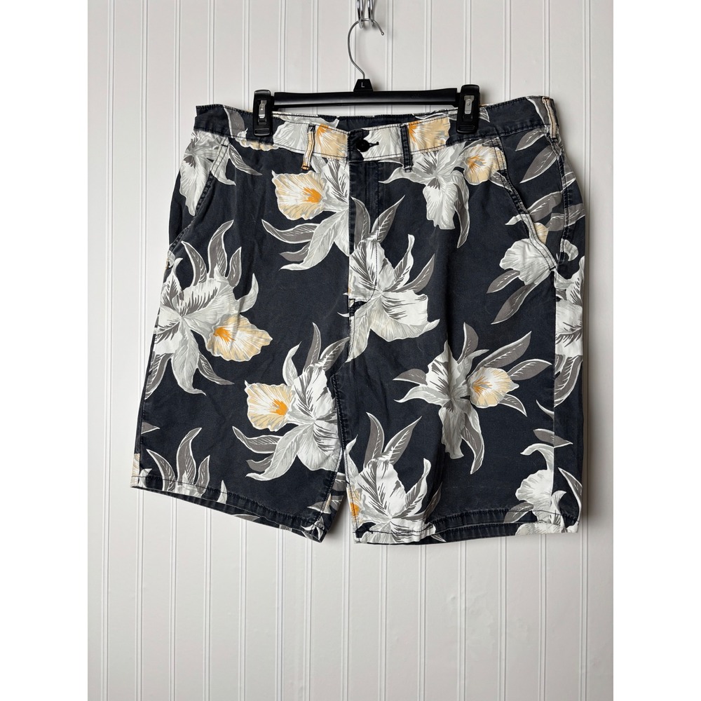 Levi Strauss Mens 38 Tropical Floral Print Flat Front Casual Shorts Black Gray